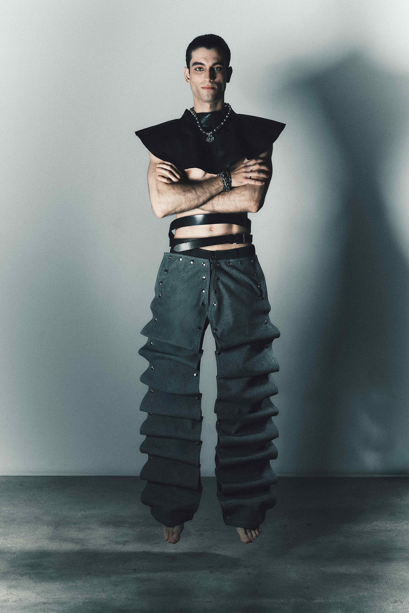 SKIN BETWEEN THE LINES 16